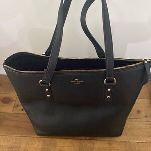 Kate Spade tote bag. Black